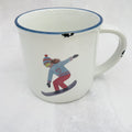Keramiktasse Emaillelook mit blauem Rand, Snowboarderin, Mädchen auf Snowboard, Größe 1: 10x10cm