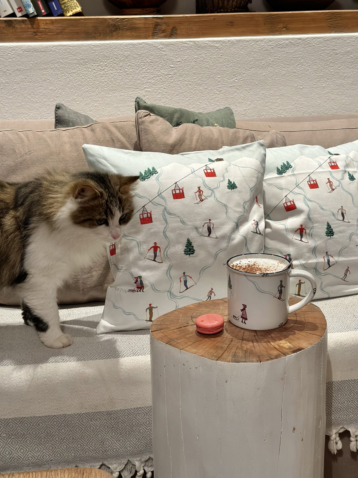 Kissenhülle Skifahrer, Kissenhüllen, Winterkollektion, Skifahrer, Barbara's Porzellanwerkstatt
