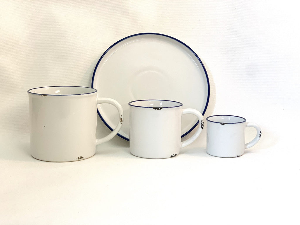 Set aus 6 Keramiktassen mit Schifahrern, Größe 1: 10x10cm