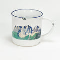 Vintage Keramiktasse im Emaille-look mit dem Wilden Kaiser als Motiv