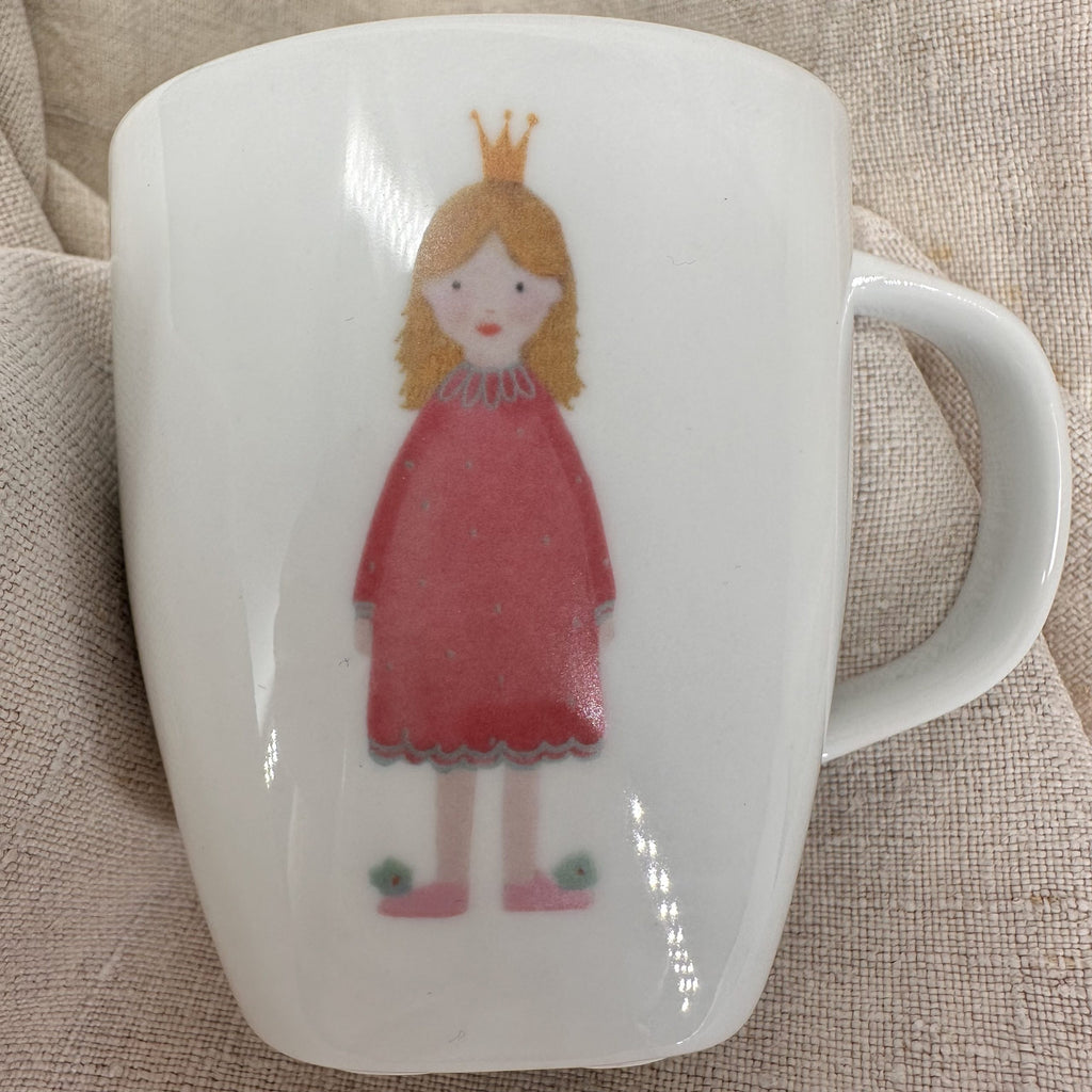Produkt mit Kindergeskirr mit Prinzessinnen, Kindergeskirr mit Prinzessinnen, Produkt, Winterkollektion, Barbara's Porzellanwerkstatt